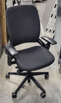 STEELCASE LEAP V2 TASK CHAIRS BLACK